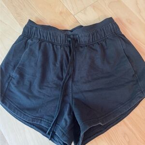 lululemon inner glow short